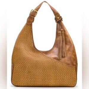 NWT Patricia Nash Amaya woven hobo bag and dust bag. Style P418190 color. Sand